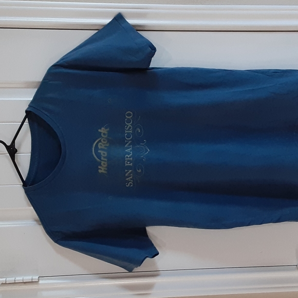 Hard Rock Cafe San Francisco "LOVE ALL SERVE ALL" Graphic Tee - Picture 2 of 9